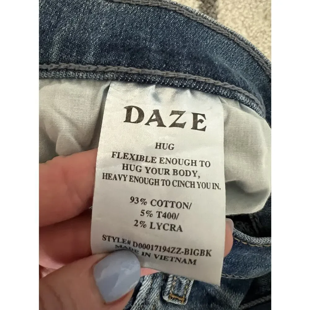 DAZE DENIM Far Out High Rise Wide Leg Cuff Hug Your Body Jeans In Big Break 30 - Picture 11 of 15